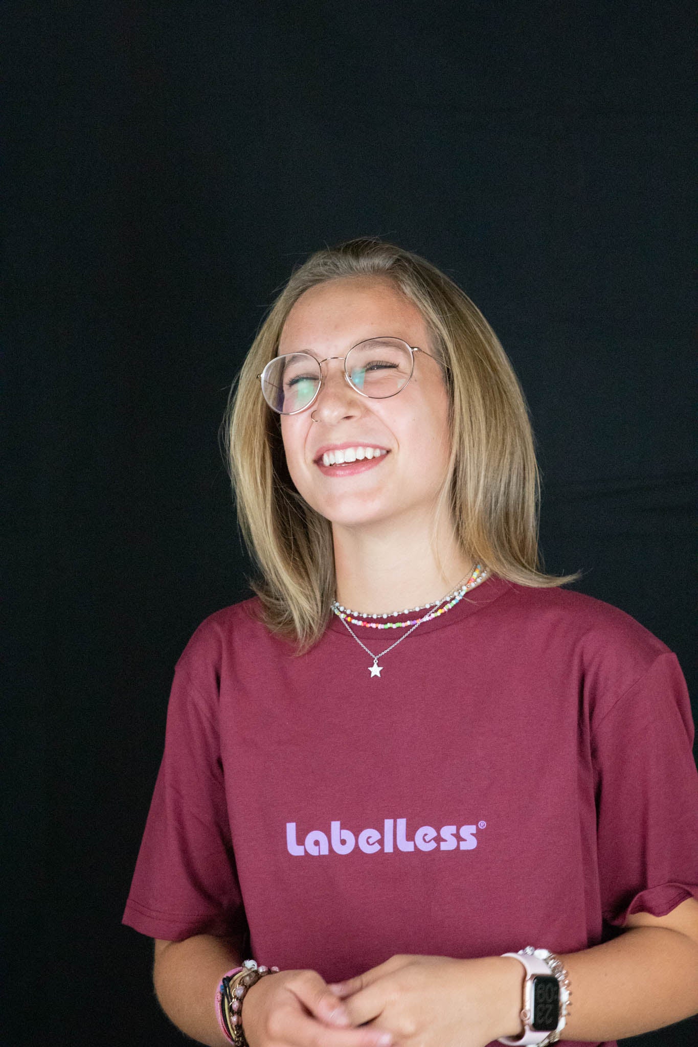 T Shirt streetwear LabelLess, maglietta  unisex Burgundy LabelLess fronte